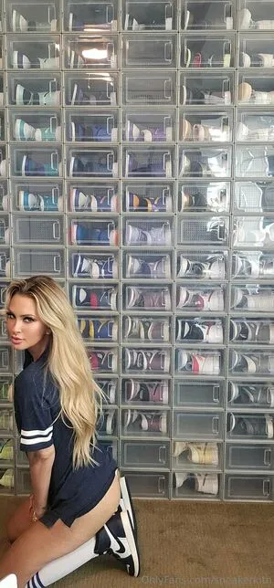 Sneakerkitn OnlyFans Leaked Free Thumbnail Picture - #I1GRRu0QDD