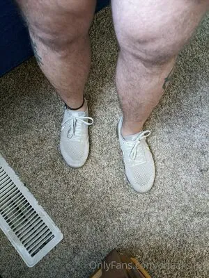 Sneaks182 OnlyFans Leaked Free Thumbnail Picture - #4KnyS1Naf1