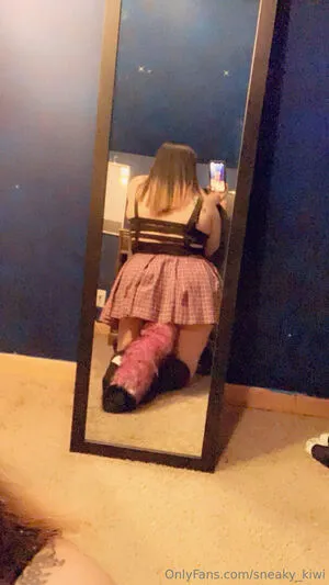 Sneaky Kiwi OnlyFans Leaked Free Thumbnail Picture - #bgUqeklt91