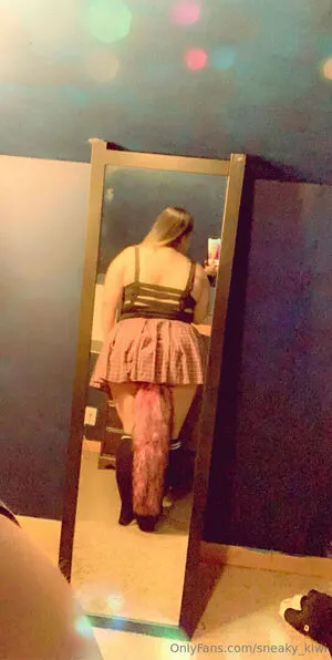 Sneaky Kiwi OnlyFans Leaked Free Thumbnail Picture - #isfTHs7dV0