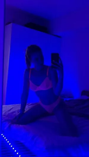 Sneginka OnlyFans Leaked Free Thumbnail Picture - #DFu0DsPOFT