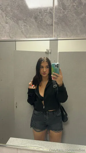 Snixfree OnlyFans Leaked Free Thumbnail Picture - #PjsEVGjPMw