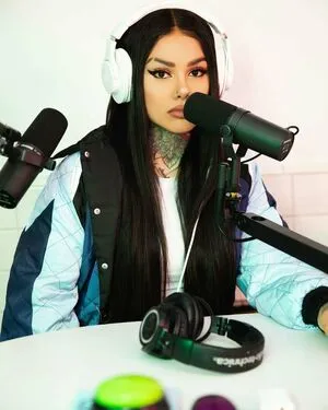 Snow Tha Product OnlyFans Leaked Free Thumbnail Picture - #7q3Aye7F2H