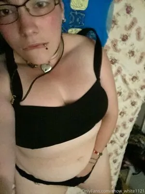 Snow White1121 OnlyFans Leaked Free Thumbnail Picture - #7BD96qI46Y