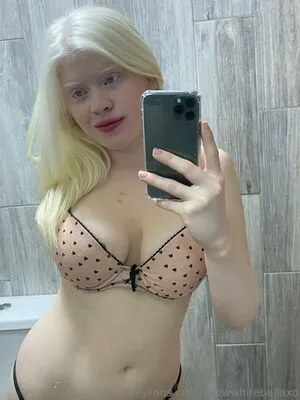 Snowwhitebellaxo OnlyFans Leaked Free Thumbnail Picture - #VBuI8lnBBs