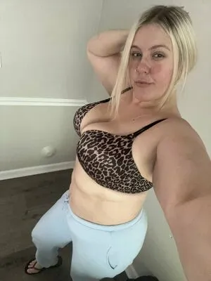 Snowwhyte91 OnlyFans Leaked Free Thumbnail Picture - #4yfvhJJIc0