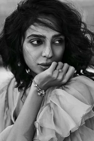 Sobhita Dhulipala OnlyFans Leaked Free Thumbnail Picture - #g0l0LNx1Gk