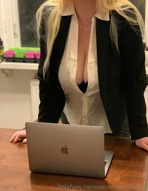 Soccermomxxxfree OnlyFans Leaked Free Thumbnail Picture - #Vs9JPnPjw6