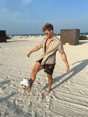 Soccerstudd OnlyFans Leaked Free Thumbnail Picture - #ERNHe61E0n