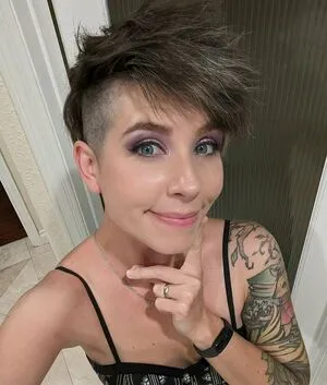 Soe Gschwind OnlyFans Leaked Free Thumbnail Picture - #1RjVke5OBT