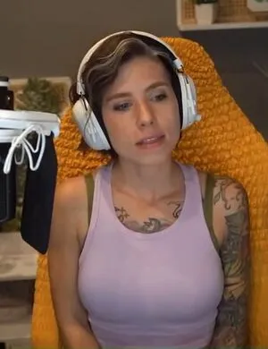 Soe Gschwind OnlyFans Leaked Free Thumbnail Picture - #2UIicxTOFa