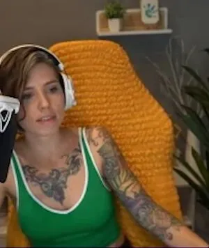 Soe Gschwind OnlyFans Leaked Free Thumbnail Picture - #RLtmR15fAN
