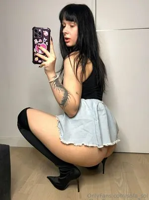 Sofa Sol OnlyFans Leaked Free Thumbnail Picture - #rAss0m13dg