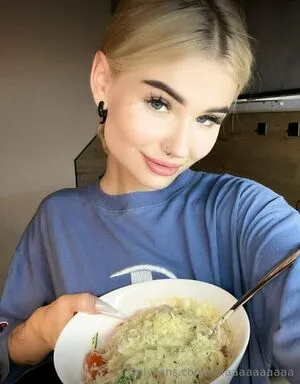 Sofaaaaaaaaaa OnlyFans Leaked Free Thumbnail Picture - #7zuqVf4xAm