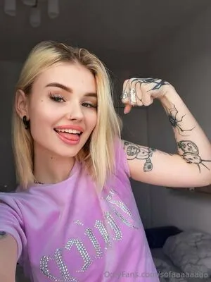 Sofaaaaaaaaaa OnlyFans Leaked Free Thumbnail Picture - #I9aW52FEiX