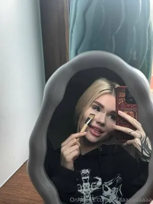 Sofaaaaaaaaaa OnlyFans Leaked Free Thumbnail Picture - #SLcEwjzHex