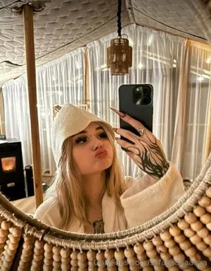 Sofaaaaaaaaaa OnlyFans Leaked Free Thumbnail Picture - #VvYBeCRBPX