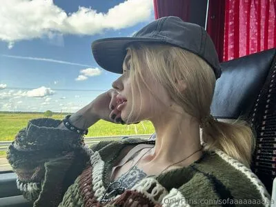 Sofaaaaaaaaaa OnlyFans Leaked Free Thumbnail Picture - #xVSoHrQiqh