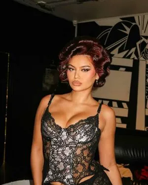 Sofia Jamora OnlyFans Leaked Free Thumbnail Picture - #dxXxmyR6Pm