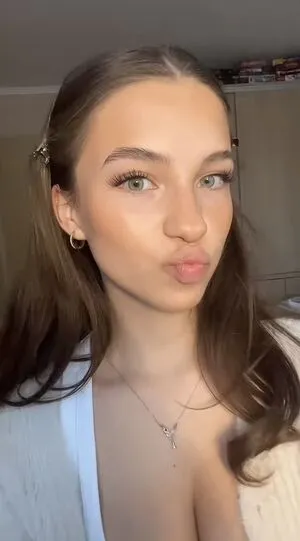 Sofia Pop OnlyFans Leaked Free Thumbnail Picture - #4XYEVOBJkw