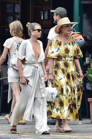 Sofia Richie OnlyFans Leaked Free Thumbnail Picture - #9GxwzeAoqb