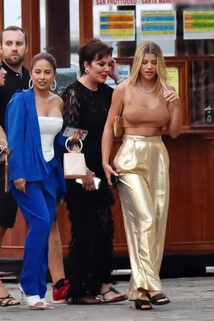Sofia Richie OnlyFans Leaked Free Thumbnail Picture - #NkcvvhFfyN
