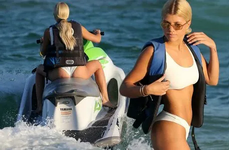 Sofia Richie OnlyFans Leaked Free Thumbnail Picture - #O7J6iGYdrO