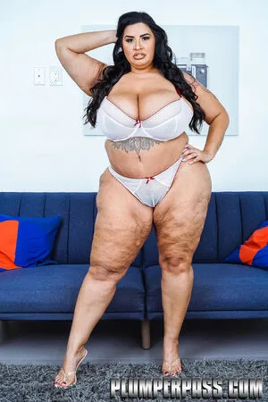 Sofia Rose OnlyFans Leaked Free Thumbnail Picture - #SmnwmIfGuk