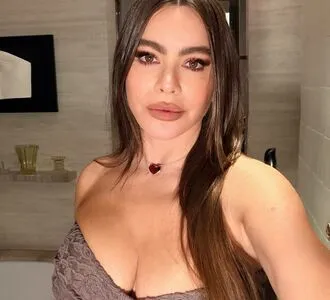 Sofia Vergara OnlyFans Leaked Free Thumbnail Picture - #ZUGFlLLodw