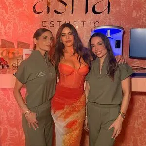 Sofia Vergara OnlyFans Leaked Free Thumbnail Picture - #eGmeTWFRND