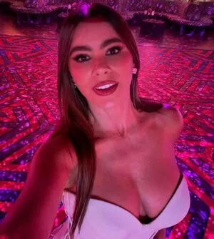 Sofia Vergara OnlyFans Leaked Free Thumbnail Picture - #kbyCHJw439