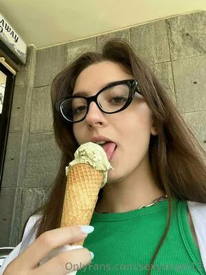 Sofiaa2307 OnlyFans Leaked Free Thumbnail Picture - #2UMDKq36yM