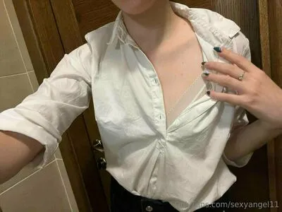Sofiaa2307 OnlyFans Leaked Free Thumbnail Picture - #NitEco31oy