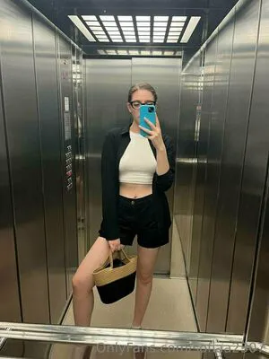 Sofiaa2307 OnlyFans Leaked Free Thumbnail Picture - #ihBLDiuLTE