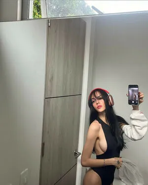 Sofiaatreides OnlyFans Leaked Free Thumbnail Picture - #r6a9BowbT7