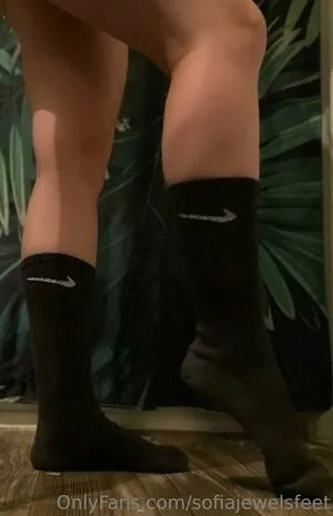 Sofiajewelsfeet OnlyFans Leaked Free Thumbnail Picture - #1amWbTjgks