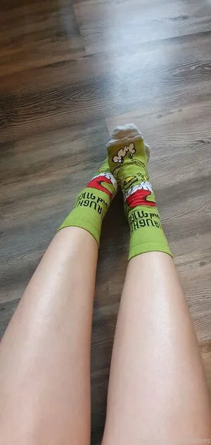 Sofiastoes OnlyFans Leaked Free Thumbnail Picture - #9OLLlCasSz
