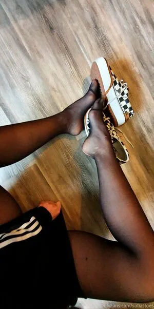 Sofiastoes OnlyFans Leaked Free Thumbnail Picture - #FskmH47MG9