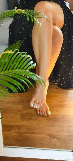 Sofiastoes OnlyFans Leaked Free Thumbnail Picture - #Y6KxDry7IO