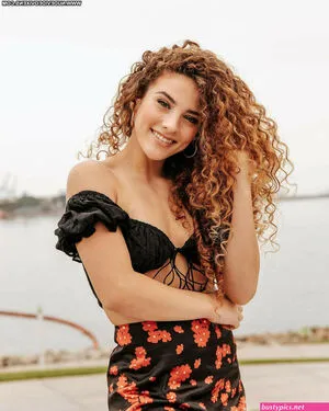 Sofie Dossi OnlyFans Leaked Free Thumbnail Picture - #6JGefbb1Vo