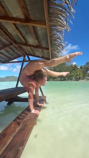 Sofie Dossi OnlyFans Leaked Free Thumbnail Picture - #79vHgSOYTY
