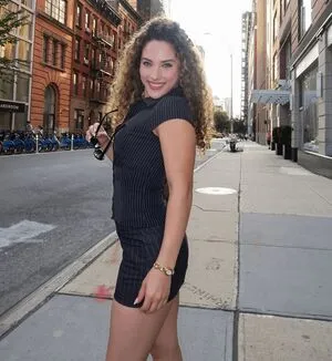 Sofie Dossi OnlyFans Leaked Free Thumbnail Picture - #AdyHUBNxTJ