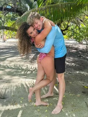 Sofie Dossi OnlyFans Leaked Free Thumbnail Picture - #EjeJfxJDN1
