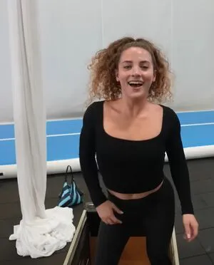 Sofie Dossi OnlyFans Leaked Free Thumbnail Picture - #J7GyfbdoZZ