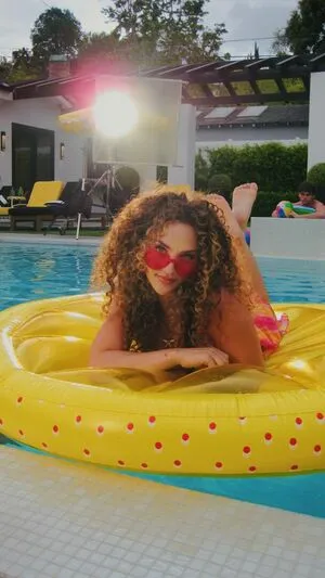 Sofie Dossi OnlyFans Leaked Free Thumbnail Picture - #NPQWXqlSkb