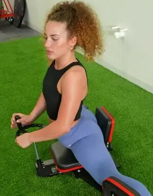 Sofie Dossi OnlyFans Leaked Free Thumbnail Picture - #SFQNSp4wR9