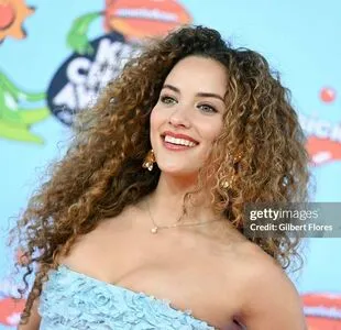 Sofie Dossi OnlyFans Leaked Free Thumbnail Picture - #UwJnmy6s5z