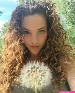 Sofie Dossi OnlyFans Leaked Free Thumbnail Picture - #a6PKrlf52w