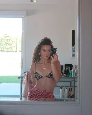Sofie Dossi OnlyFans Leaked Free Thumbnail Picture - #lQr2eBmEKU
