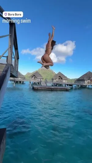 Sofie Dossi OnlyFans Leaked Free Thumbnail Picture - #yAGB42aJum